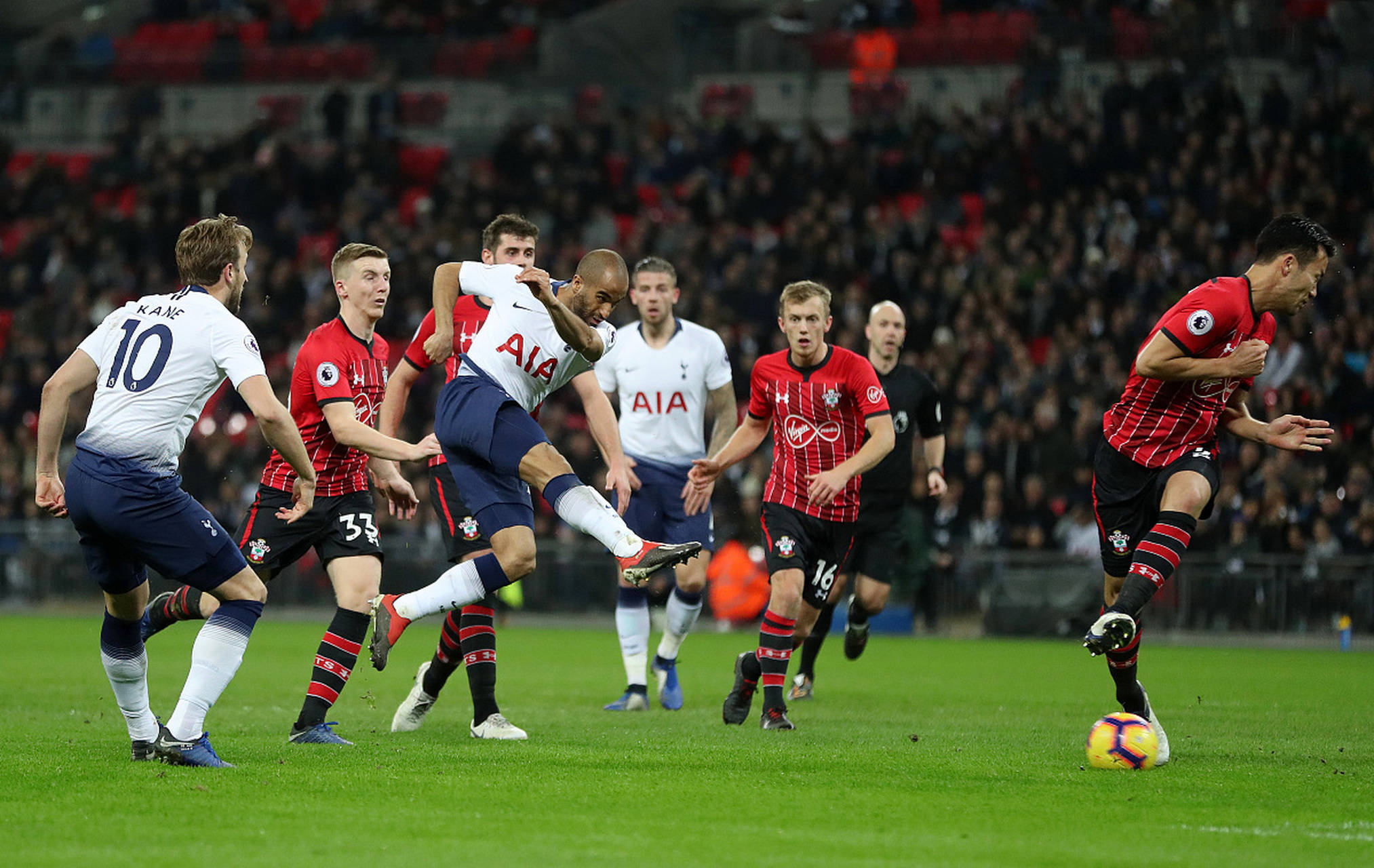 特别是在足 特别是在足