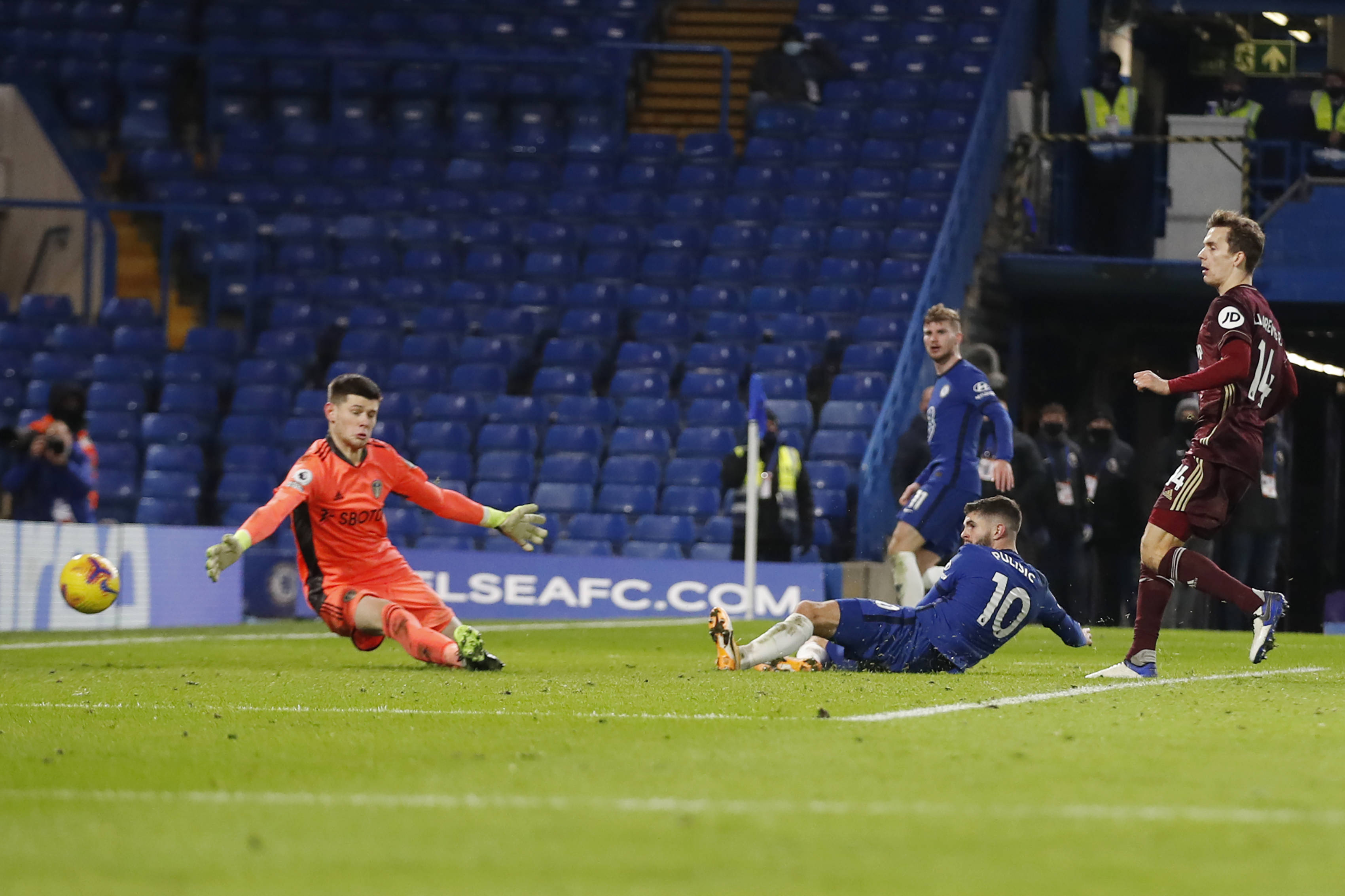 波兰新秀Weronika Arasniewicz从巴塞罗那女足来到我狼女足.