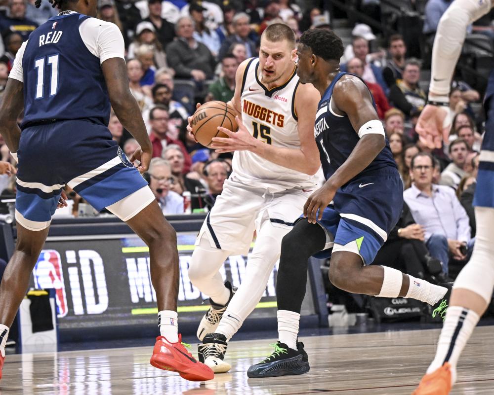 既强调通过 既强调通过