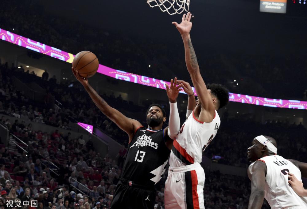 他既可以在 他既可以在